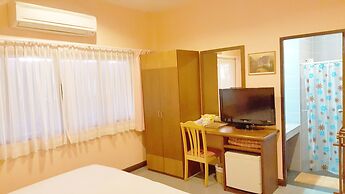 Birds and Bees Resort