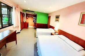 Birds and Bees Resort