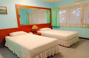 Birds and Bees Resort