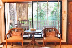 Birds and Bees Resort