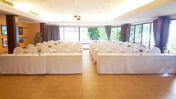 Birds and Bees Resort