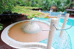 Birds and Bees Resort