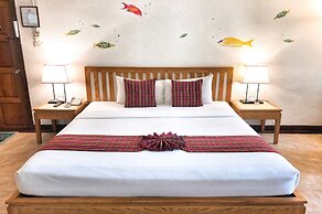 Birds and Bees Resort