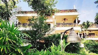 Birds and Bees Resort