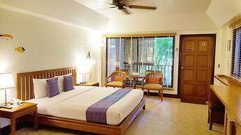 Birds and Bees Resort