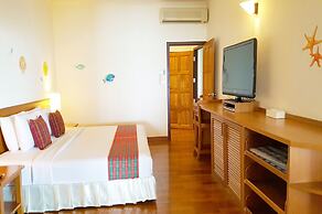 Birds and Bees Resort