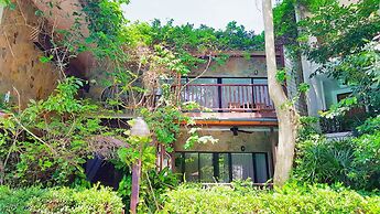 Birds and Bees Resort