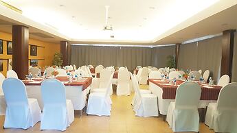 Birds and Bees Resort