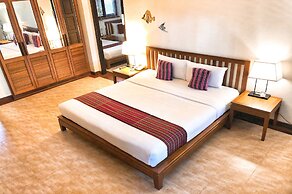 Birds and Bees Resort