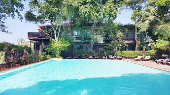 Birds and Bees Resort