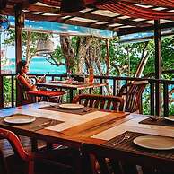 Birds and Bees Resort