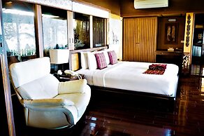 Birds and Bees Resort