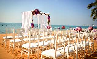 Birds and Bees Resort