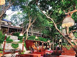 Birds and Bees Resort