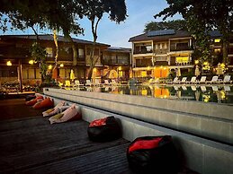 Birds and Bees Resort