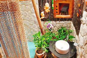 Birds and Bees Resort