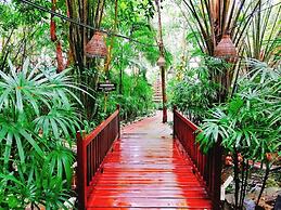 Birds and Bees Resort