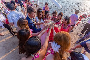 Birds and Bees Resort