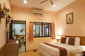 Birds and Bees Resort