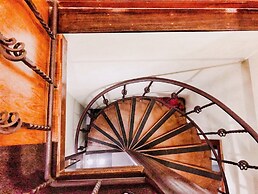 Birds and Bees Resort