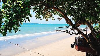 Birds and Bees Resort