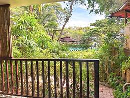 Birds and Bees Resort