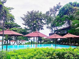 Birds and Bees Resort