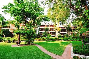 Birds and Bees Resort