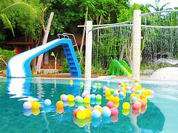 Birds and Bees Resort