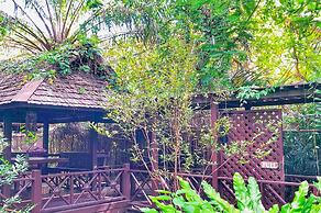 Birds and Bees Resort