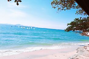 Birds and Bees Resort