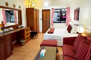 Birds and Bees Resort