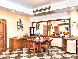 Birds and Bees Resort