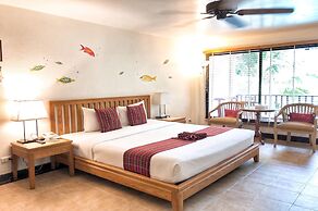 Birds and Bees Resort