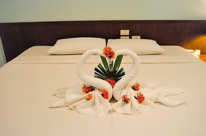 Birds and Bees Resort