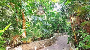 Birds and Bees Resort