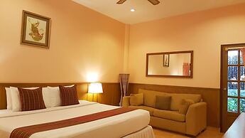 Birds and Bees Resort