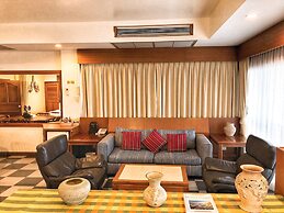 Birds and Bees Resort