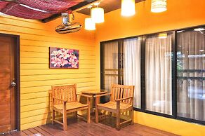 Birds and Bees Resort