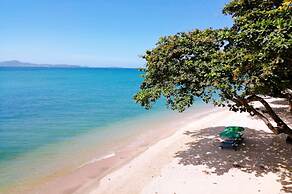 Birds and Bees Resort