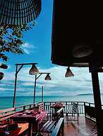 Birds and Bees Resort