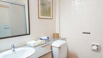 Birds and Bees Resort