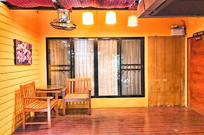 Birds and Bees Resort