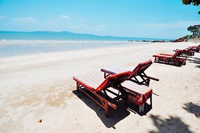 Birds and Bees Resort