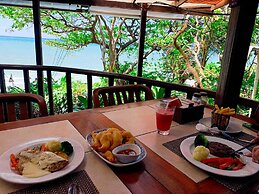 Birds and Bees Resort