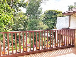 Birds and Bees Resort