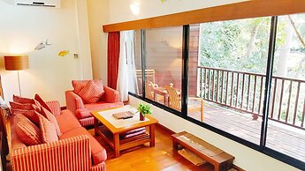 Birds and Bees Resort