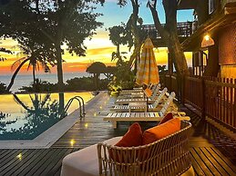 Birds and Bees Resort