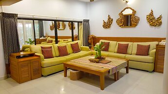 Birds and Bees Resort