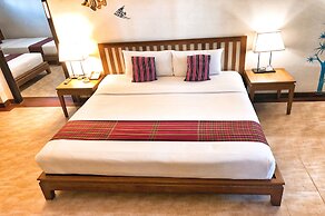 Birds and Bees Resort